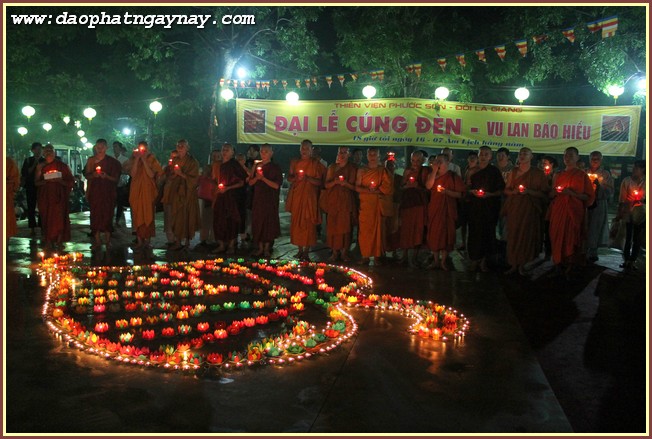 Đồng Nai: Đêm hội cúng đèn Vu Lan Báo Hiếu - PL. 2559 tại thiền viện Phước Sơn