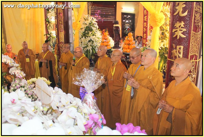 Long An: Hội đồng Trị sự viếng tang lễ cố hòa thượng Thích Tắc Ngộ