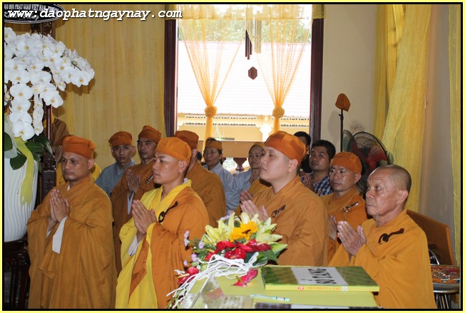 Long An: Hội đồng Trị sự viếng tang lễ cố hòa thượng Thích Tắc Ngộ