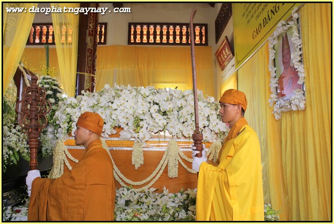 Long An: Hội đồng Trị sự viếng tang lễ cố hòa thượng Thích Tắc Ngộ