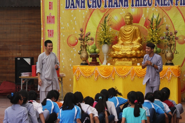 Hà Nội: &quot;Khóa Tu Theo Dấu Chân Phật&quot; lần thứ tại chùa Tăng Phúc