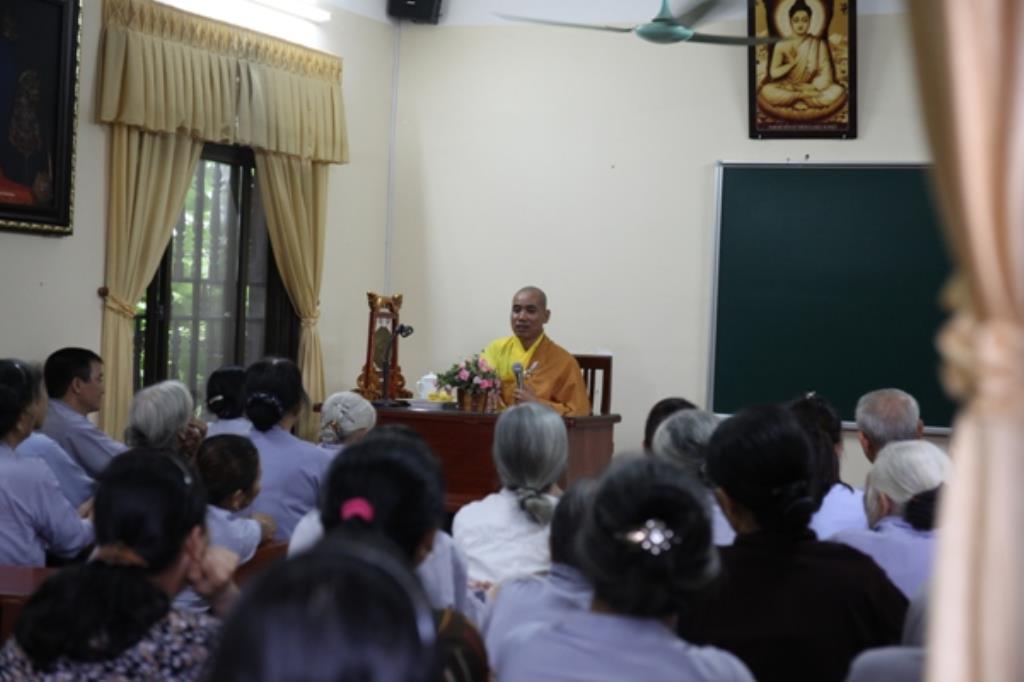 Hà Nội: Đ Đ Thích Tâm Mẫn chia sẻ pháp thoại tại chùa Tăng Phúc