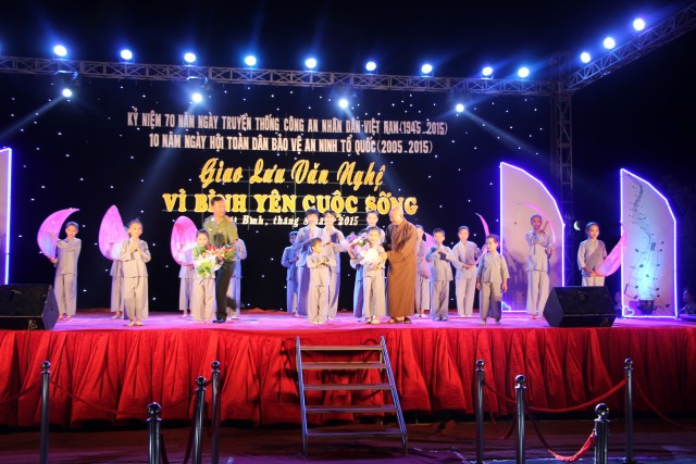Thái Bình: Chùa Từ Xuyên giao lưu và chúc mừng Công an tỉnh