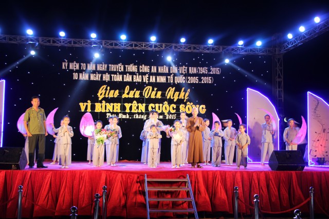 Thái Bình: Chùa Từ Xuyên giao lưu và chúc mừng Công an tỉnh