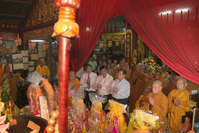 Bình Dương:Lễ tưởng niệm hòa thượng Thích Minh Thiện và khánh thành nhà thuốc nam từ thiện