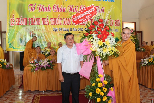 Bình Dương:Lễ tưởng niệm hòa thượng Thích Minh Thiện và khánh thành nhà thuốc nam từ thiện