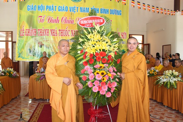 Bình Dương:Lễ tưởng niệm hòa thượng Thích Minh Thiện và khánh thành nhà thuốc nam từ thiện