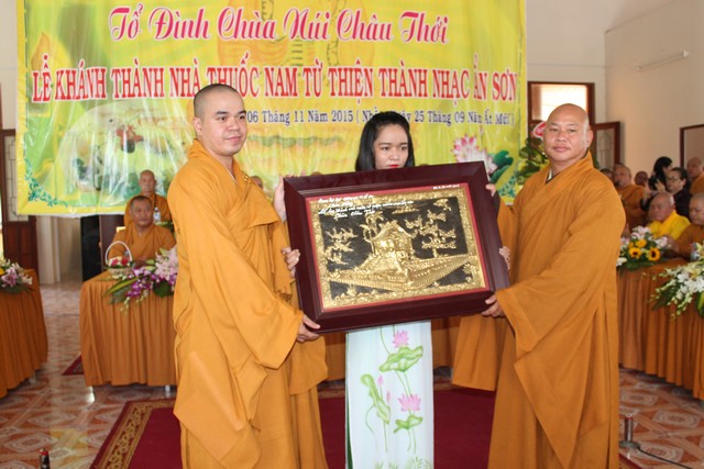 Bình Dương:Lễ tưởng niệm hòa thượng Thích Minh Thiện và khánh thành nhà thuốc nam từ thiện