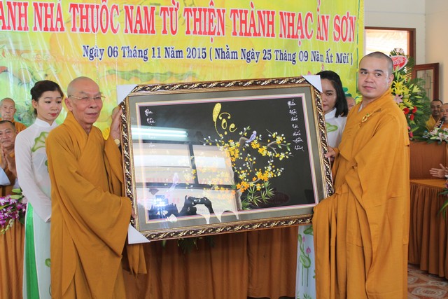 Bình Dương:Lễ tưởng niệm hòa thượng Thích Minh Thiện và khánh thành nhà thuốc nam từ thiện