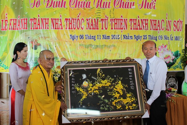 Bình Dương:Lễ tưởng niệm hòa thượng Thích Minh Thiện và khánh thành nhà thuốc nam từ thiện