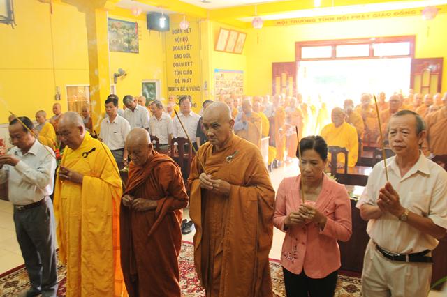 PG Đồng Tháp Lễ Tri Ân Tiền Bối Hữu Công và Bế Giảng Khóa Bồi Dưỡng NV Trụ Trì Năm 2015