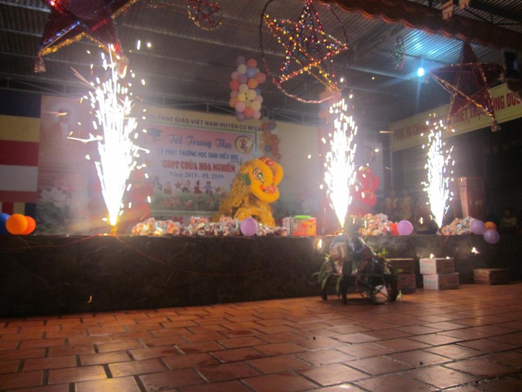 Chùa Hoa Nghiêm Đón Tết Trung Thu