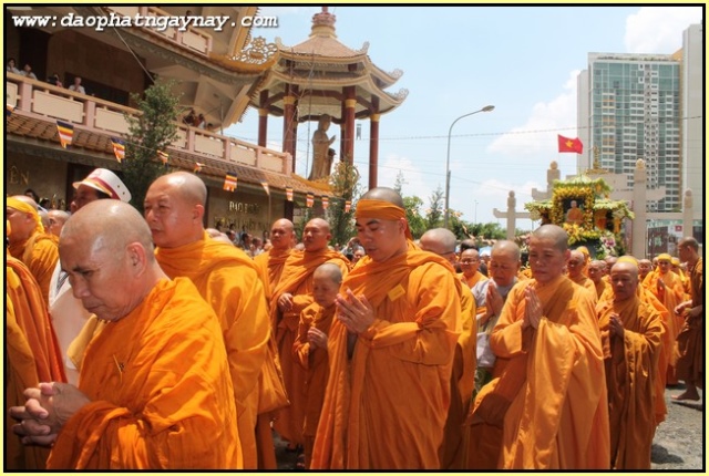 TP. HCM: Cung đón kim quan ĐLHT Thích Giác Nhiên về pháp viện Minh Đăng Quang