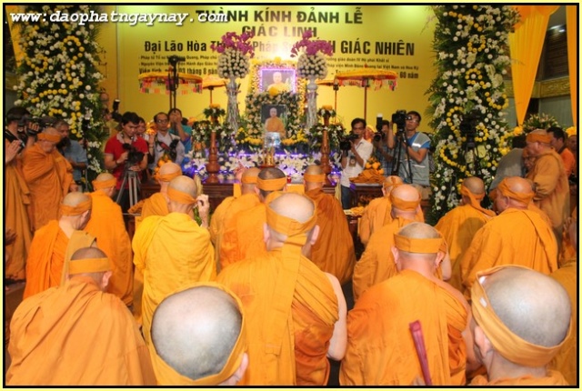 TP. HCM: Cung đón kim quan ĐLHT Thích Giác Nhiên về pháp viện Minh Đăng Quang