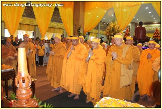 TP. HCM: Cung đón kim quan ĐLHT Thích Giác Nhiên về pháp viện Minh Đăng Quang