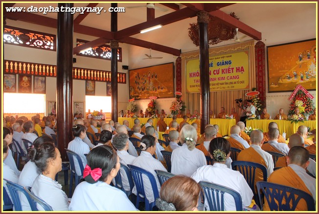 Long An: Bế giảng khóa An Cư Kiết Hạ PL 2559 tại tổ đình Kim Cang