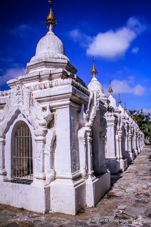 Myanmar: Ngôi Danh lam Cổ tự Kuthodaw có cuốn sách đá lớn nhất thế giới