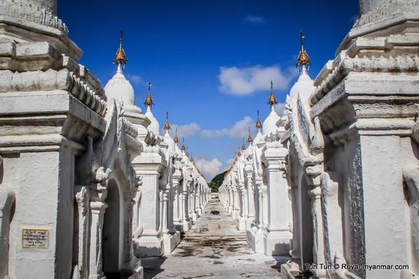 Myanmar: Ngôi Danh lam Cổ tự Kuthodaw có cuốn sách đá lớn nhất thế giới