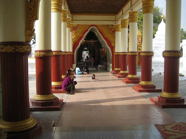 Myanmar: Ngôi Danh lam Cổ tự Kuthodaw có cuốn sách đá lớn nhất thế giới