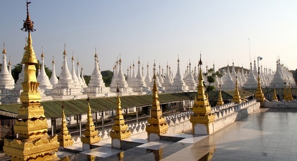 Myanmar: Ngôi Danh lam Cổ tự Kuthodaw có cuốn sách đá lớn nhất thế giới