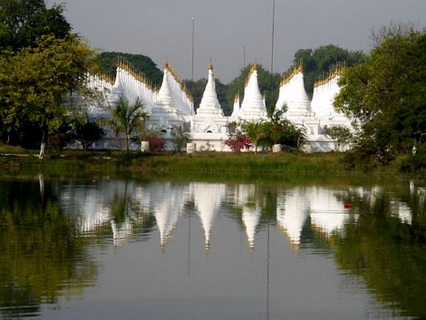 Myanmar: Ngôi Danh lam Cổ tự Kuthodaw có cuốn sách đá lớn nhất thế giới