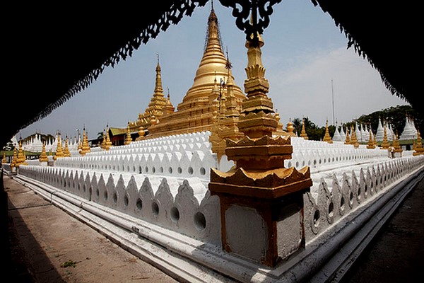 Myanmar: Ngôi Danh lam Cổ tự Kuthodaw có cuốn sách đá lớn nhất thế giới