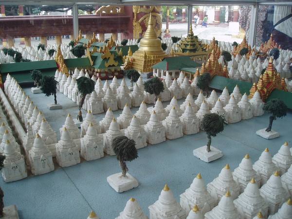 Myanmar: Ngôi Danh lam Cổ tự Kuthodaw có cuốn sách đá lớn nhất thế giới