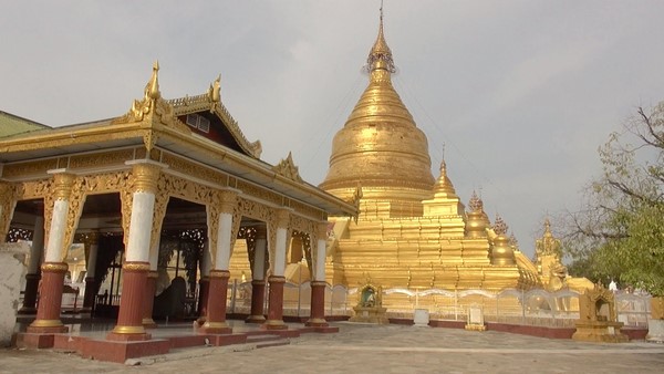 Myanmar: Ngôi Danh lam Cổ tự Kuthodaw có cuốn sách đá lớn nhất thế giới
