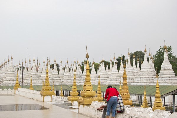 Myanmar: Ngôi Danh lam Cổ tự Kuthodaw có cuốn sách đá lớn nhất thế giới