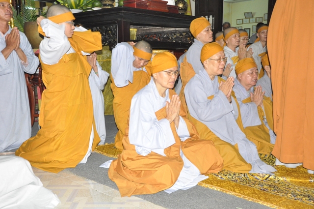 Long An: Lễ nhập kim quan cố Ni trưởng Đạt Cung
