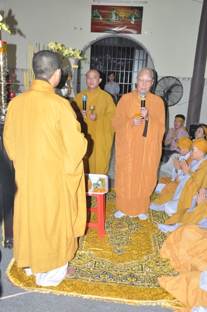 Long An: Lễ nhập kim quan cố Ni trưởng Đạt Cung