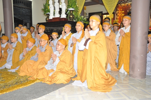 Long An: Lễ nhập kim quan cố Ni trưởng Đạt Cung