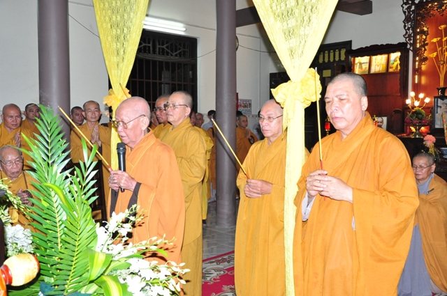 Long An: Lễ nhập kim quan cố Ni trưởng Đạt Cung