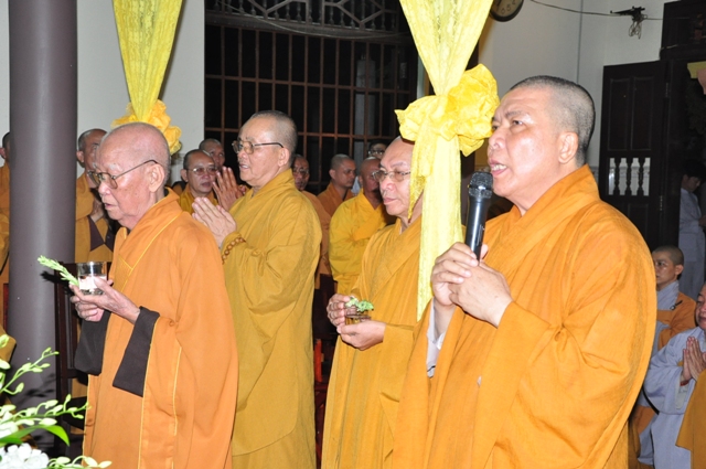 Long An: Lễ nhập kim quan cố Ni trưởng Đạt Cung