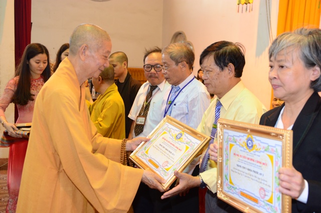 Quỹ Đạo Phật Ngày Nay: Lễ công bố chương trình &quot; Chung tay vì người bệnh&quot;