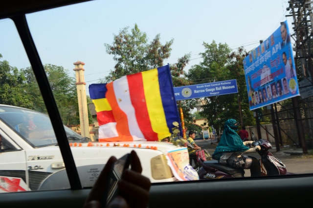Ấn Độ: Lãnh đạo xã hội, phụ nữ và hòa bình tôn giáo