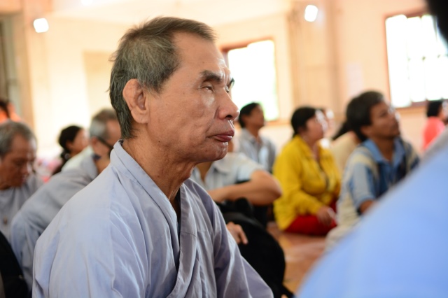 Quỹ Đạo Phật Ngày Nay: Tặng quà cho 163 người khiếm thị thành phố 09-2015