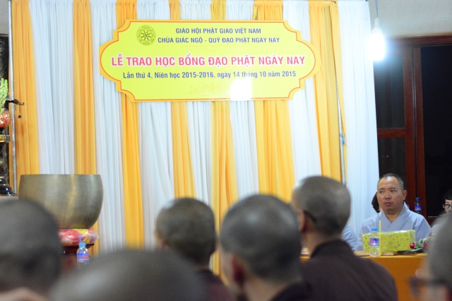 Quỹ Đạo Phật Ngày Nay tặng trên 200 xuất học bổng cho Tăng Ni năm học 2015-2016