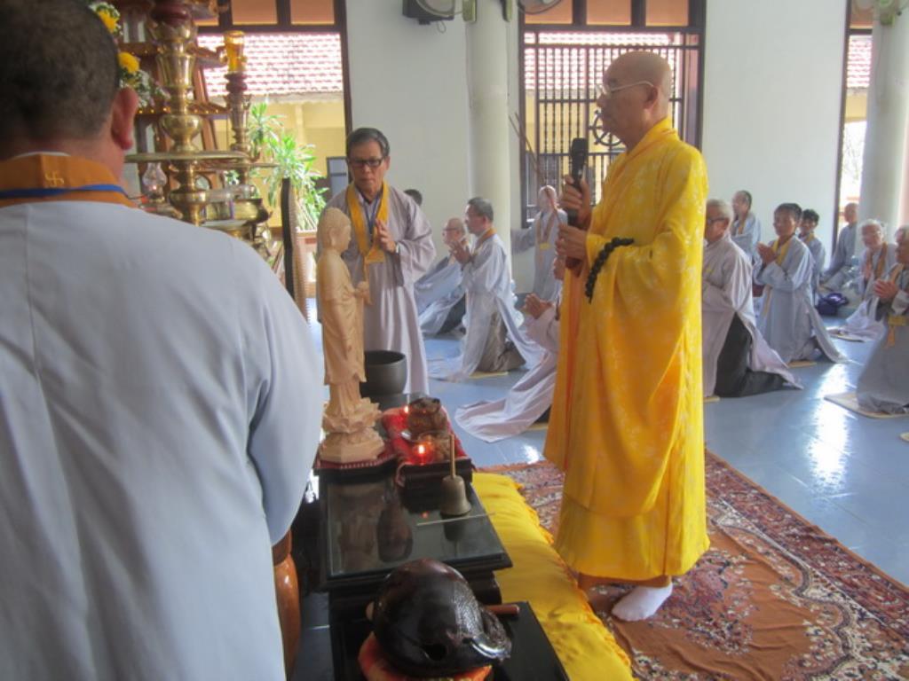 Một ngày tu tập Bát Quan Trai giới tại chùa Đức Hòa