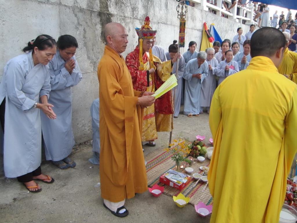 Lễ Chiêu Phan và cầu siêu bạt độ tại chùa Trường Thọ