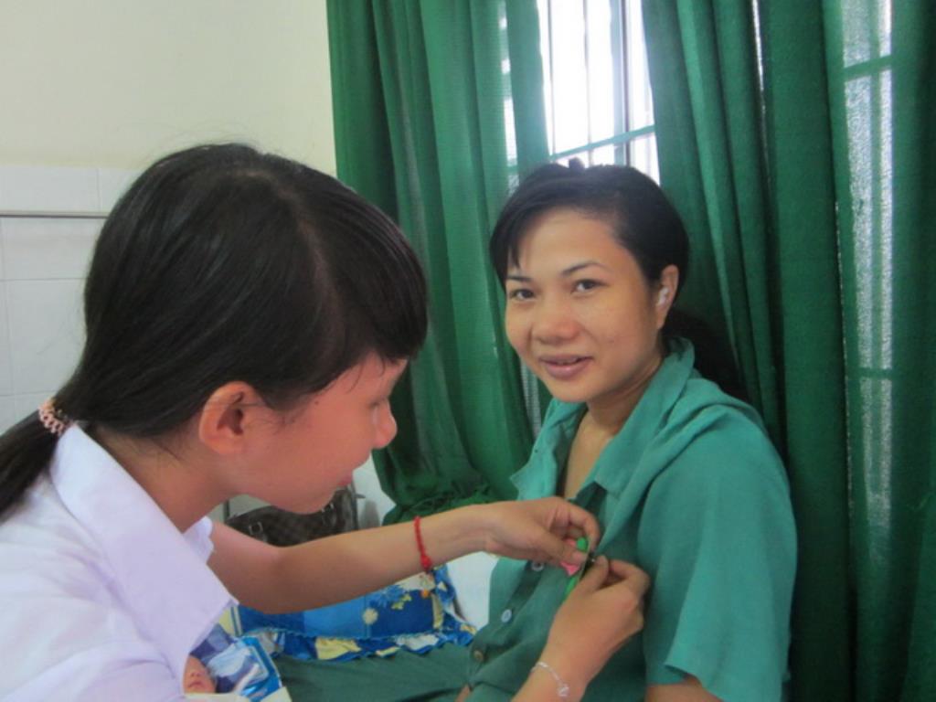 Chùa Bảo Phước mang “Hoa hồng xuống phố”