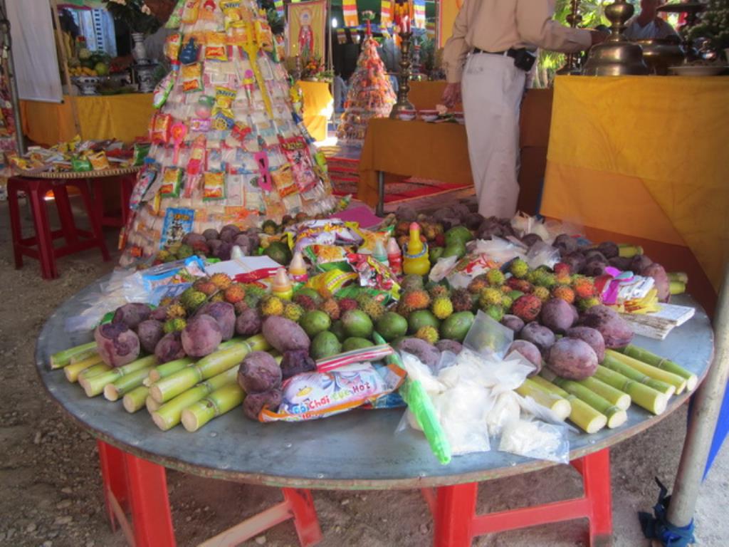 Đại lễ cầu siêu trai đàn chẩn tế giải oan bạt độ tại chùa Khánh Long