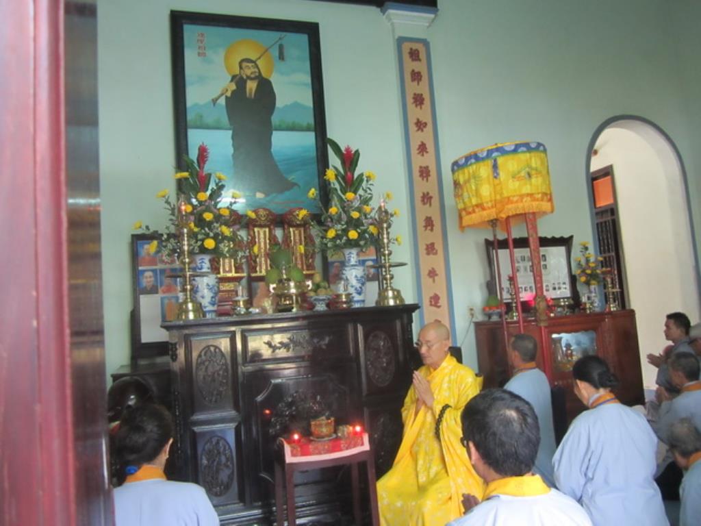 Một ngày tu tập Bát Quan Trai giới tại chùa Đức Hòa