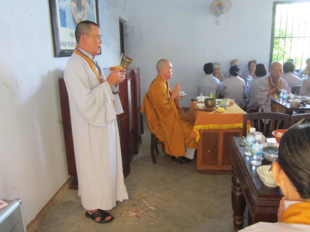 Một ngày tu tập Bát Quan Trai giới tại chùa Đức Hòa