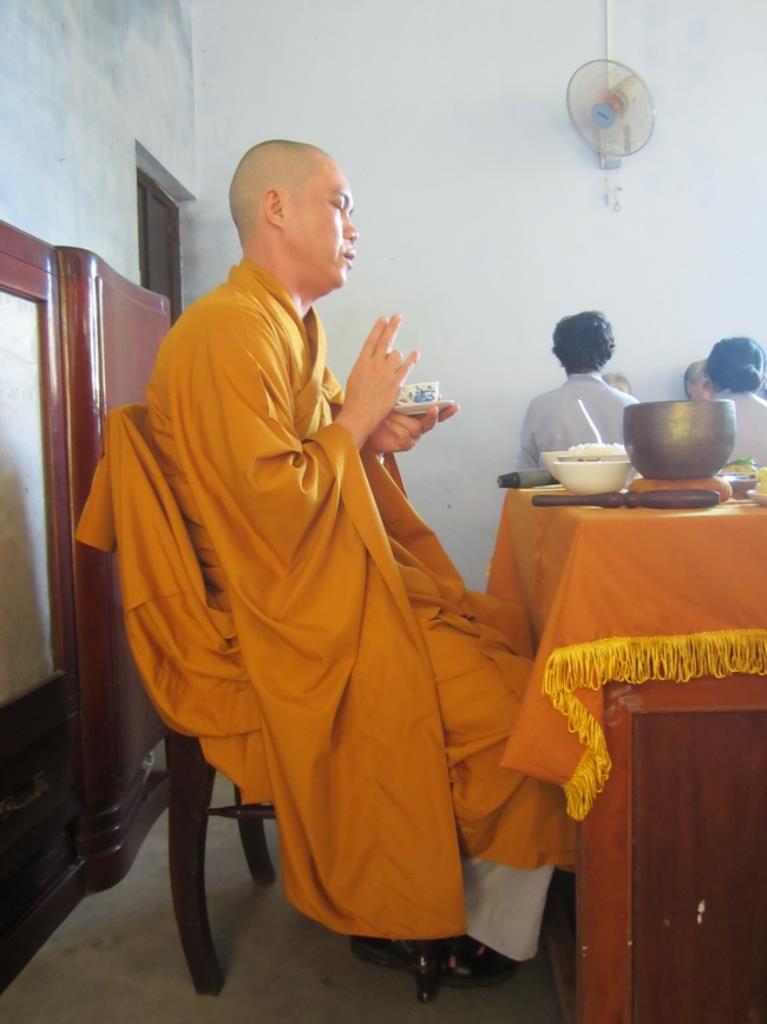 Một ngày tu tập Bát Quan Trai giới tại chùa Đức Hòa