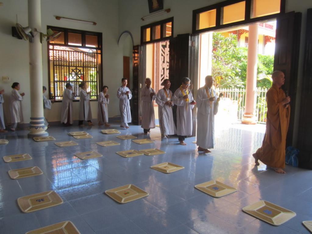 Một ngày tu tập Bát Quan Trai giới tại chùa Đức Hòa