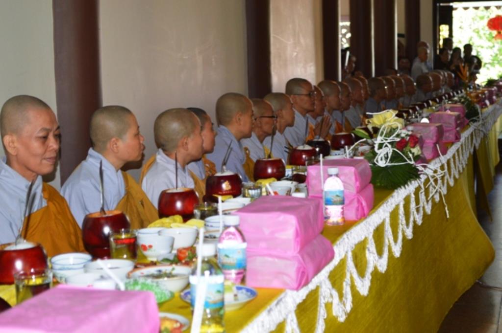 Khánh Hòa: Lễ Tự tứ, Đại lễ Vu lan, Pháp hội trai Tăng  tại Phật học viện Hải Đức Nha Trang