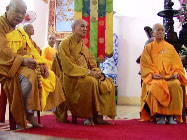 Khánh Hòa: tổ chức Lễ Tự tứ, Đại lễ Vu lan, cúng dường trai Tăng tại chùa sắc tứ Long Sơn