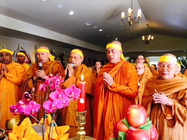 Chùm ảnh các phái đoàn viếng tang lễ Đại Lão Hòa thượng Pháp sư Thích Giác Nhiên