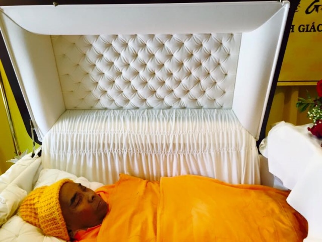 Chùm ảnh các phái đoàn viếng tang lễ Đại Lão Hòa thượng Pháp sư Thích Giác Nhiên